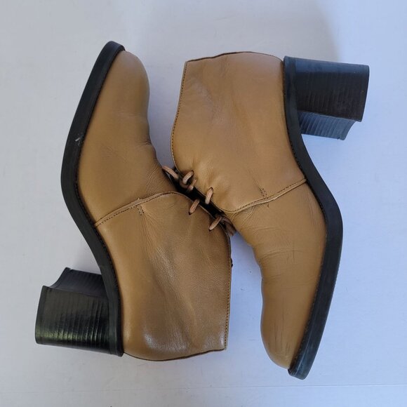 Kenneth Cole Reaction Shoes - Kenneth Cole Reaction Vintage Leather Block Heel Square Toe Ankle Boots. Size 8